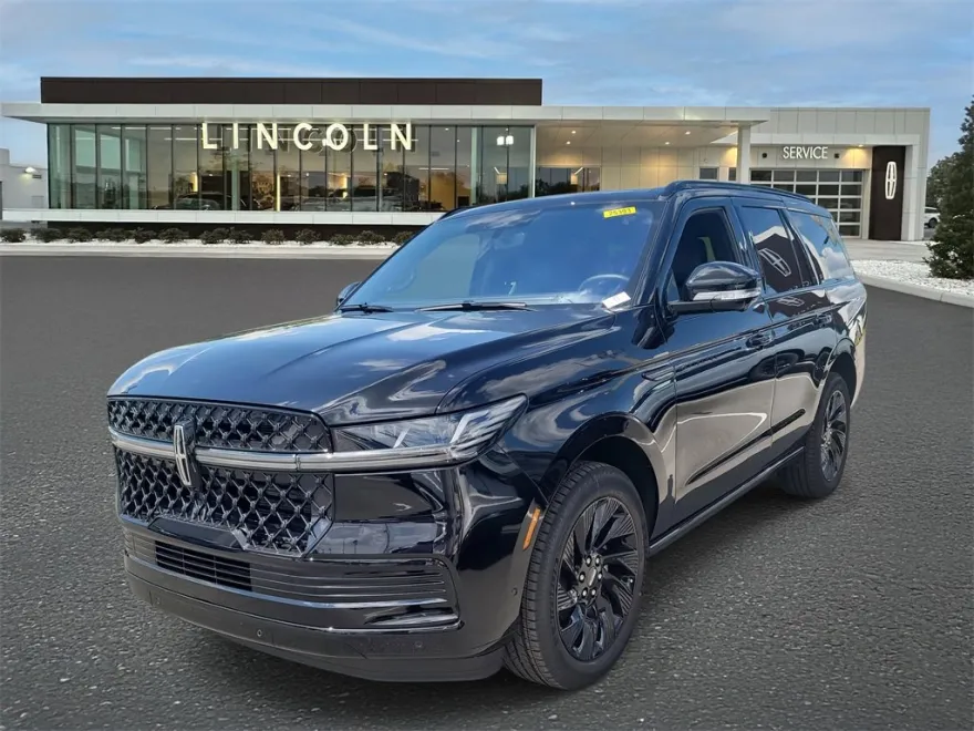 2025 Lincoln Navigator Reserve photo 1