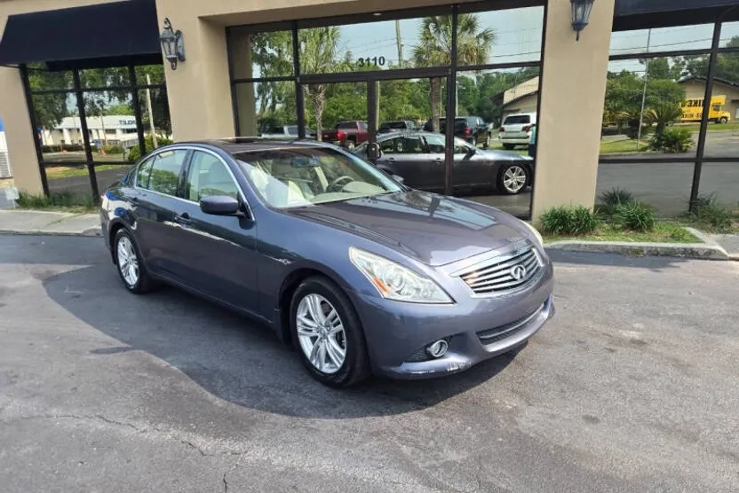 2012 Infiniti G25 photo 1