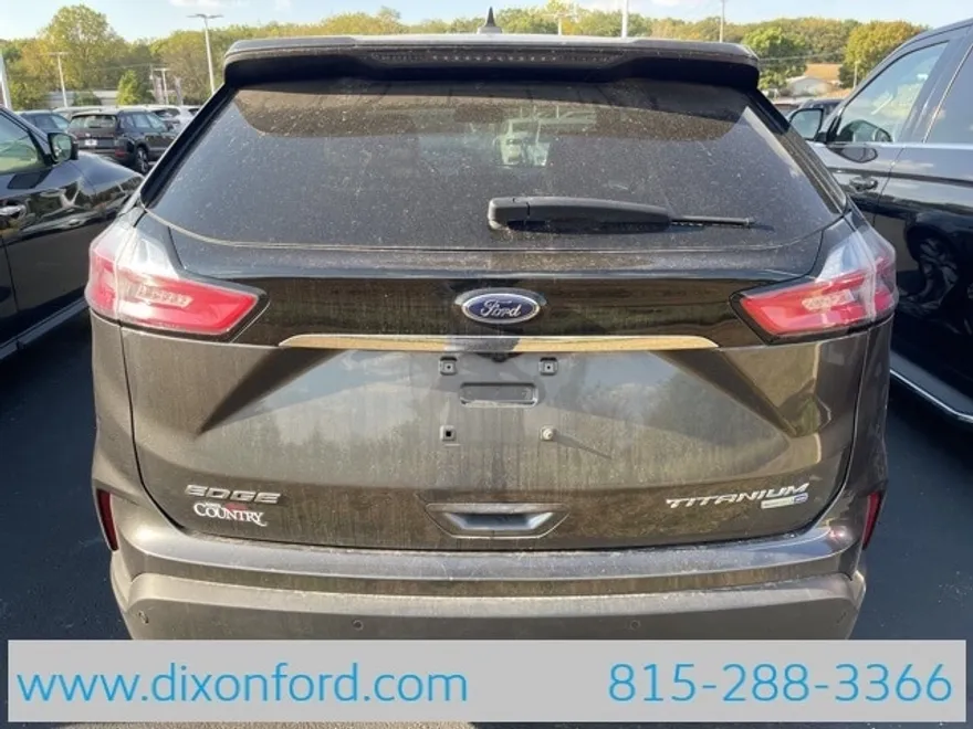 2020 Ford Edge Titanium photo 1