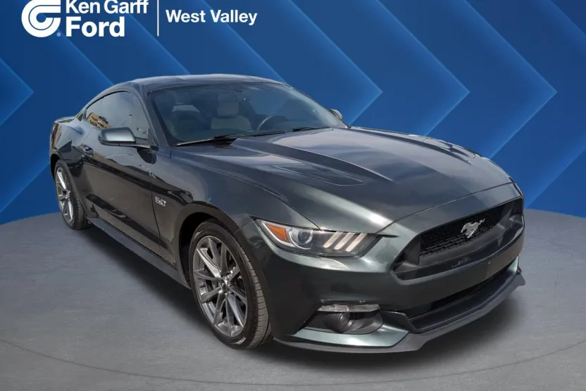 2015 Ford Mustang GT Premium photo 1