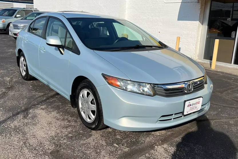 2012 Honda Civic LX photo 1