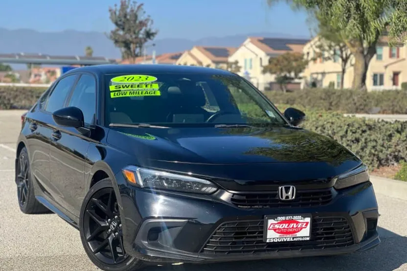 2023 Honda Civic Sport photo 1