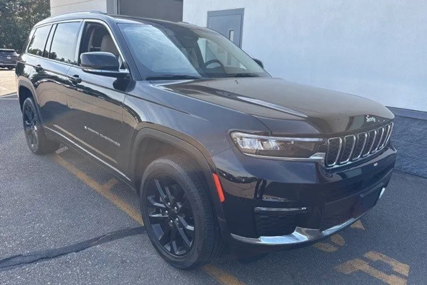 2022 Jeep Grand Cherokee Limited photo 1