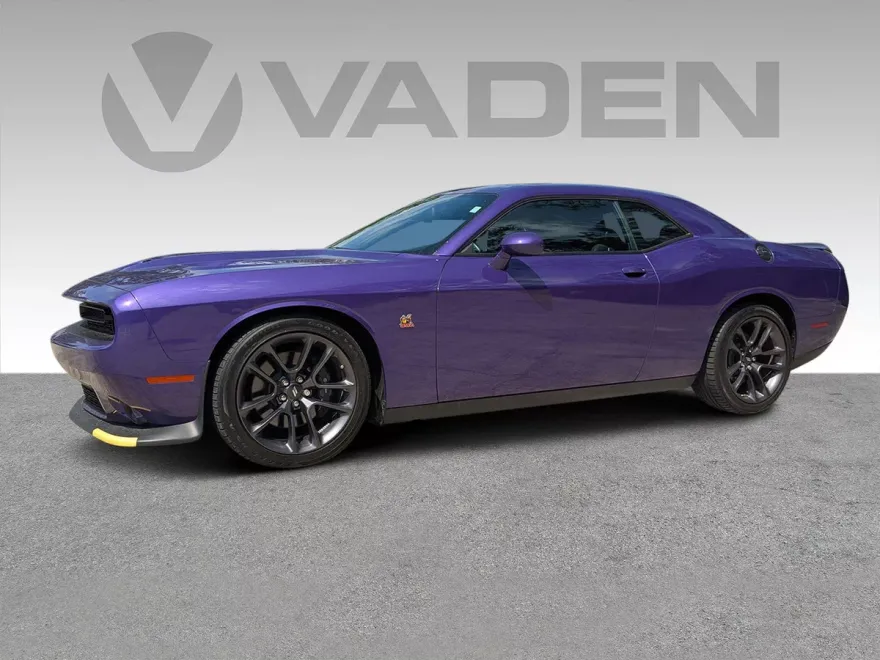 2023 Dodge Challenger R/T Scat Pack photo 1