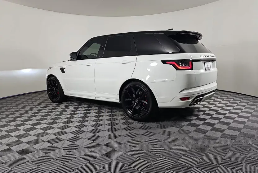 2020 Land Rover Range Rover Sport SVR photo 1