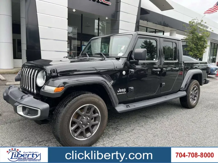 2023 Jeep Gladiator Overland photo 1