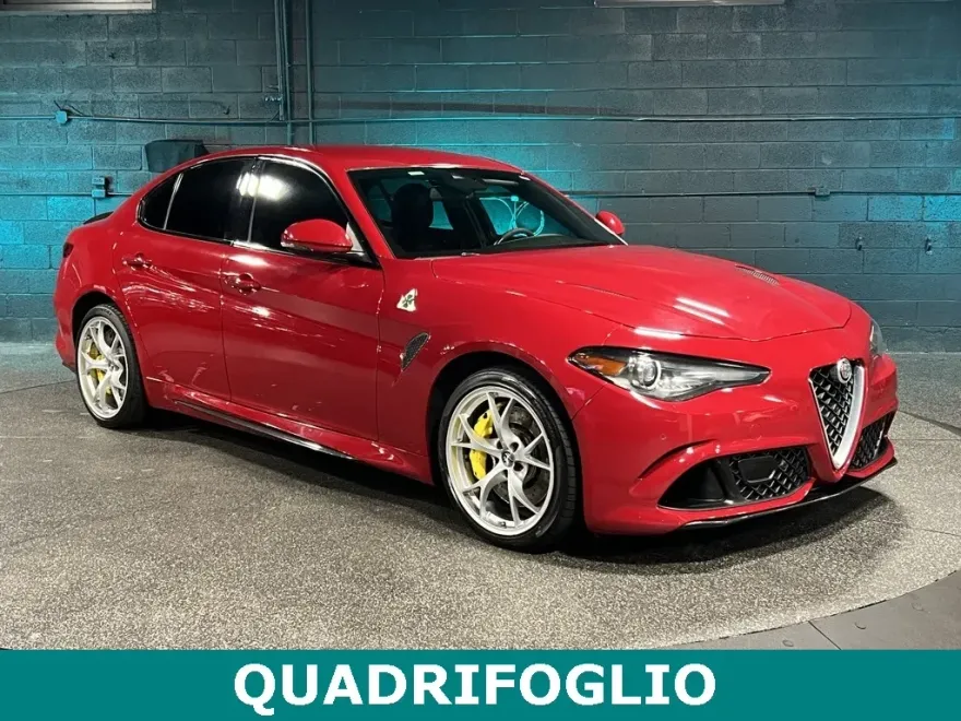 2018 Alfa Romeo Giulia Quadrifoglio photo 1