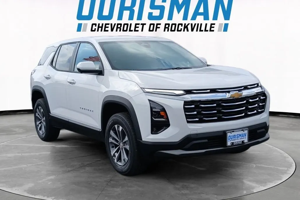 2026 Chevrolet Equinox LT photo 1