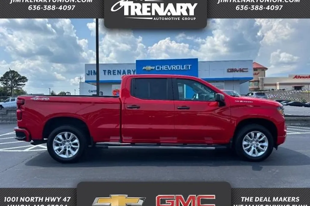 2023 Chevrolet Silverado 1500 Custom photo 1