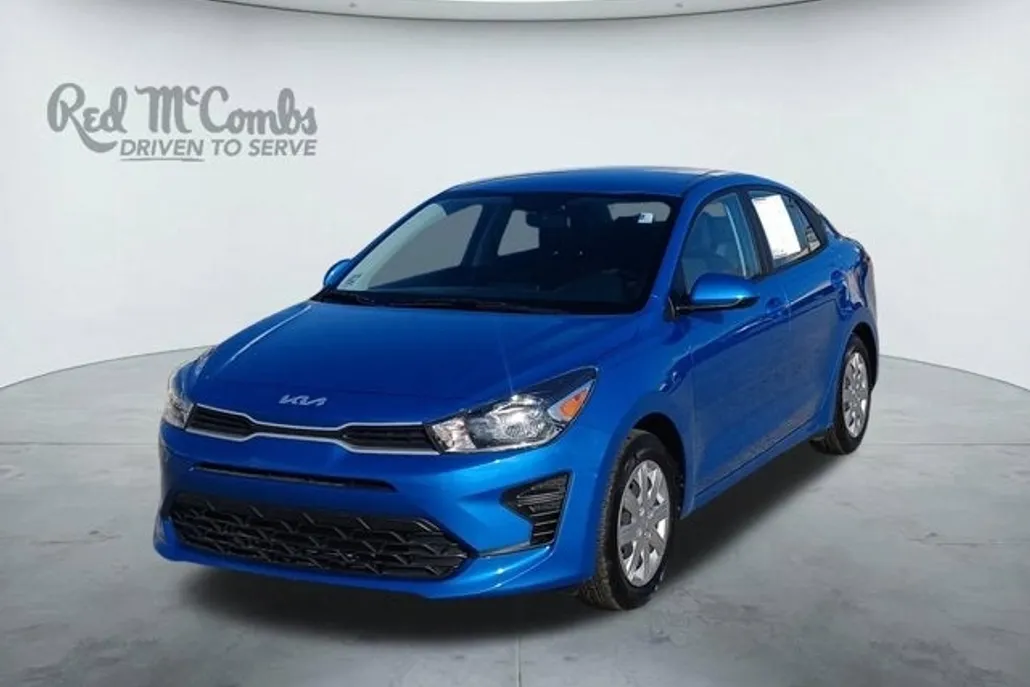 2023 Kia Rio S photo 1