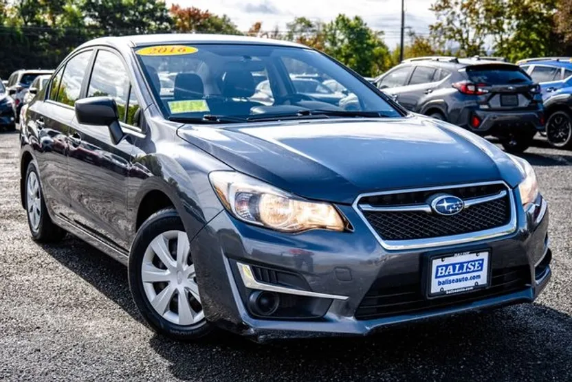 2016 Subaru Impreza 2.0i photo 1