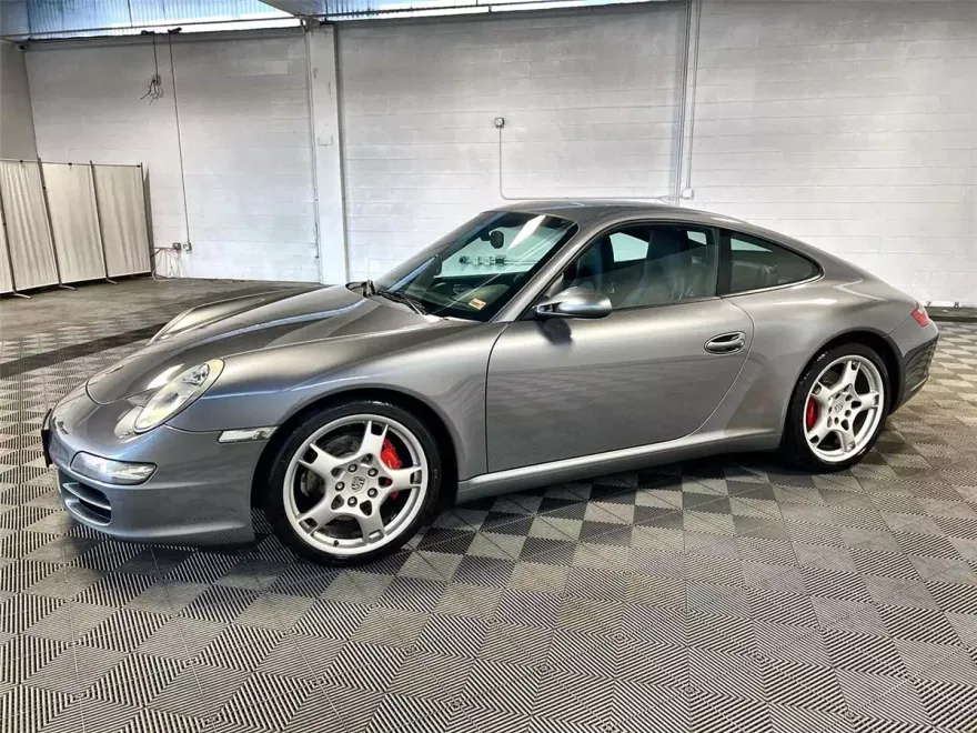 2005 Porsche 911 S photo 1