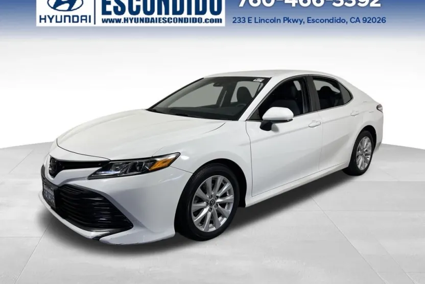 2018 Toyota Camry L photo 1