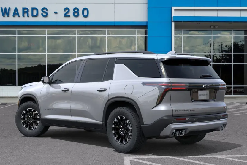 2026 Chevrolet Traverse Z71 photo 1