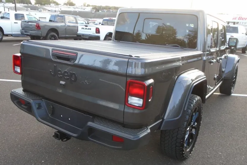 2024 Jeep Gladiator Sport photo 1
