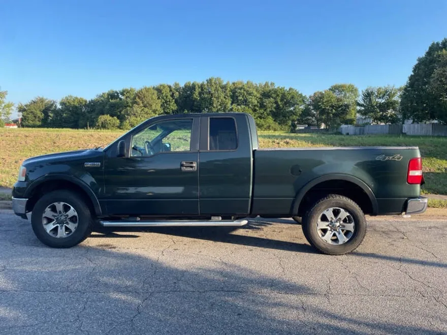 2005 Ford F-150 Lariat photo 1