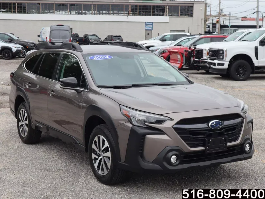 2024 Subaru Outback Premium photo 1