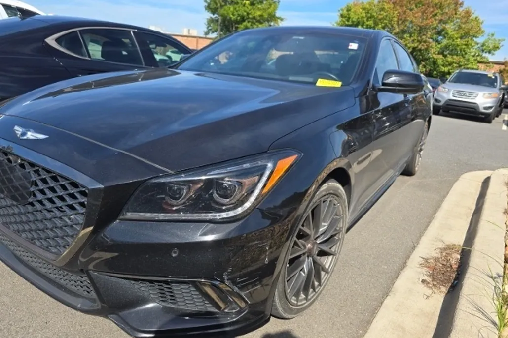 2018 Genesis G80 3.3T Sport photo 1