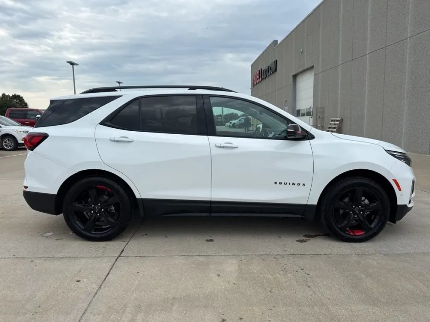 2022 Chevrolet Equinox Premier photo 1