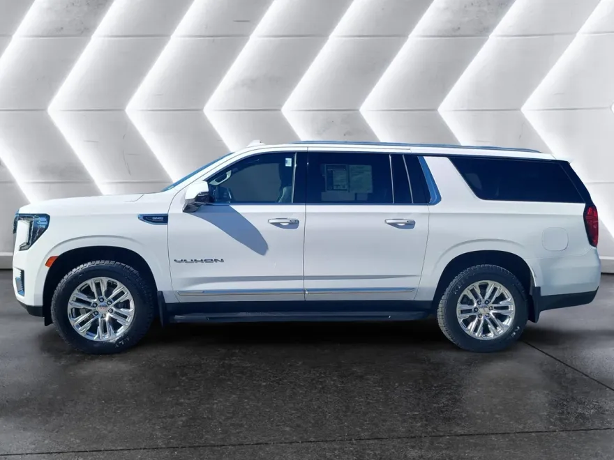 2022 Gmc Yukon XL SLT photo 1