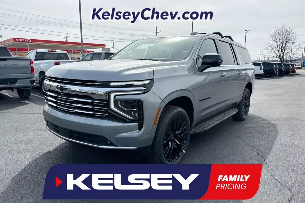 2025 Chevrolet Suburban Premier photo 1