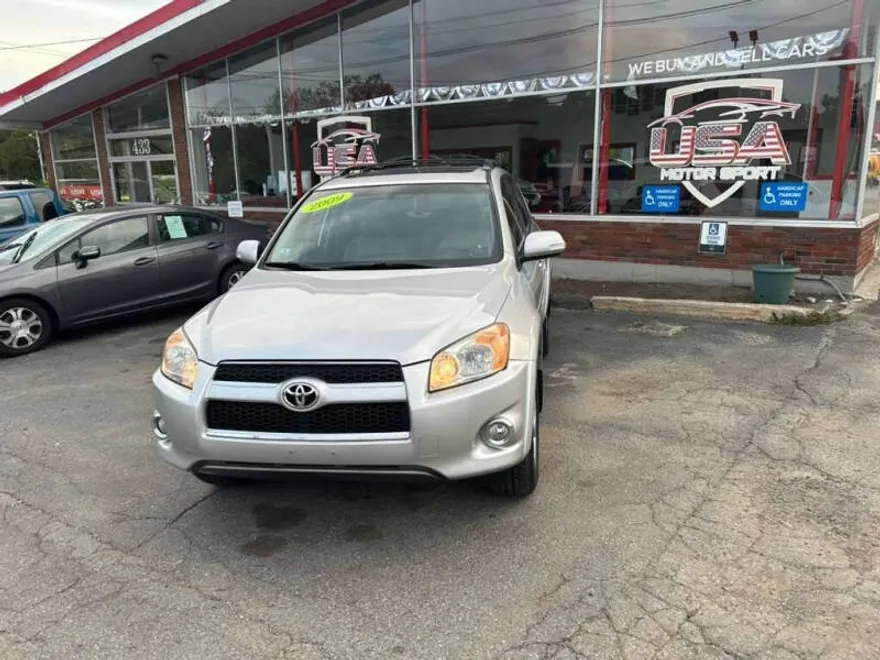 2009 Toyota RAV4 Limited photo 1