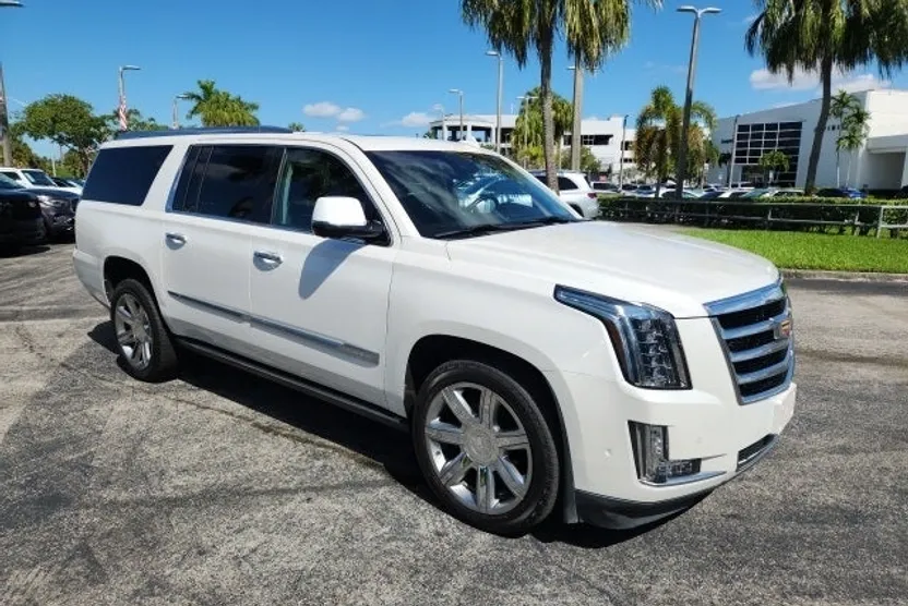 2018 Cadillac Escalade ESV Premium Luxury photo 1