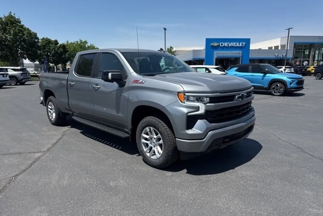 2025 Chevrolet Silverado 1500 RST photo 1