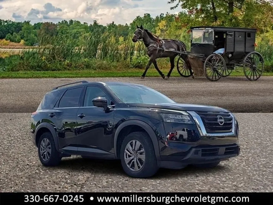 2024 Nissan Pathfinder SV photo 1