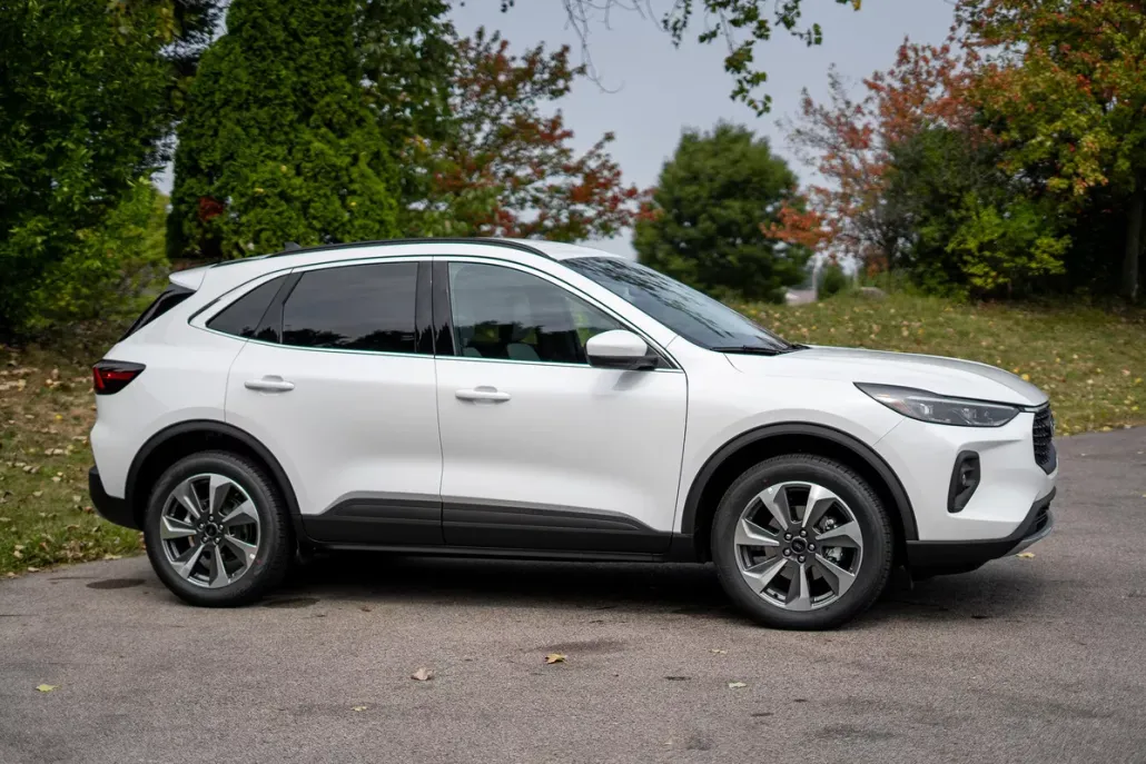 2025 Ford Escape Platinum photo 1