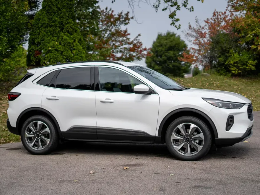 2025 Ford Escape Platinum photo 1