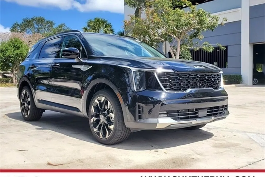 2025 Kia Sorento EX photo 1