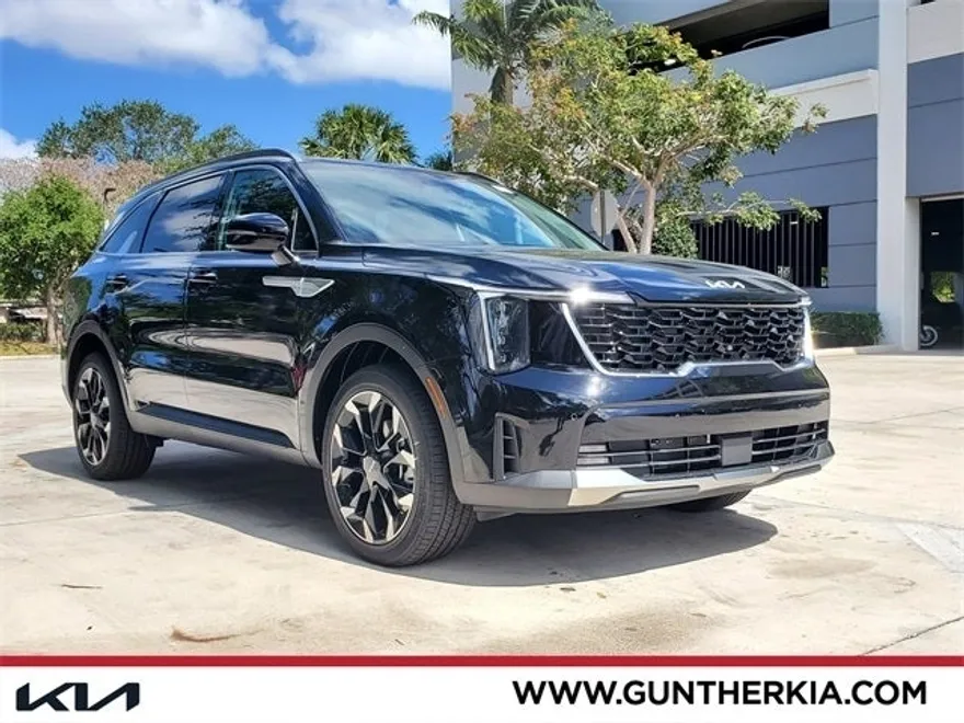 2025 Kia Sorento EX photo 1