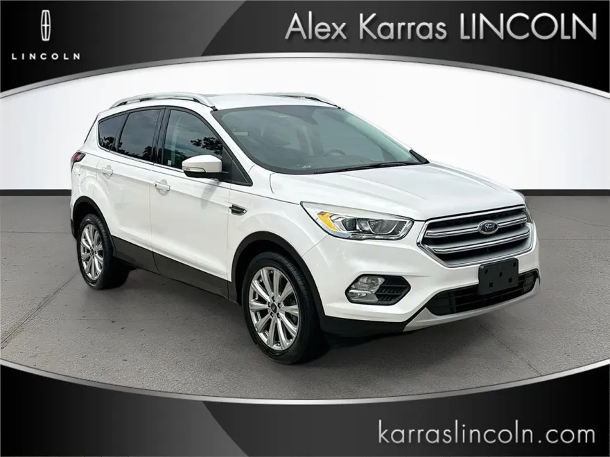 2017 Ford Escape Titanium photo 1