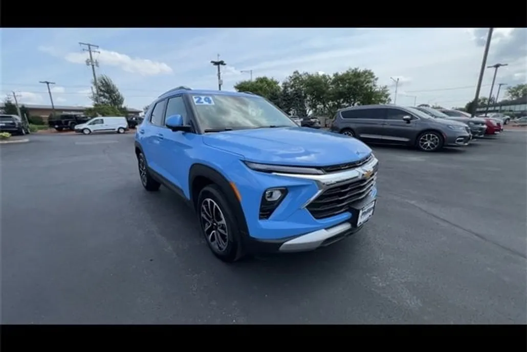 2024 Chevrolet Trailblazer LT photo 1