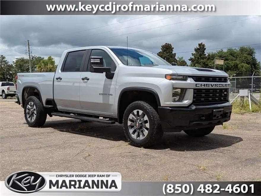 2023 Chevrolet Silverado 2500HD Custom photo 1