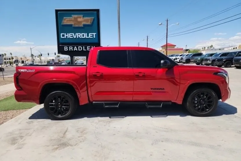 2023 Toyota Tundra SR5 TRD photo 1