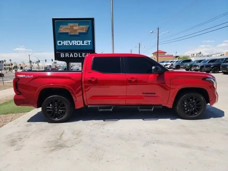 2023 Toyota Tundra SR5 TRD photo 1