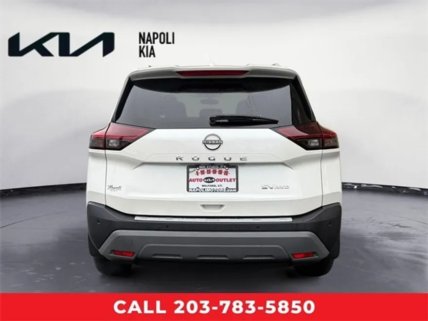 2023 Nissan Rogue SV photo 1