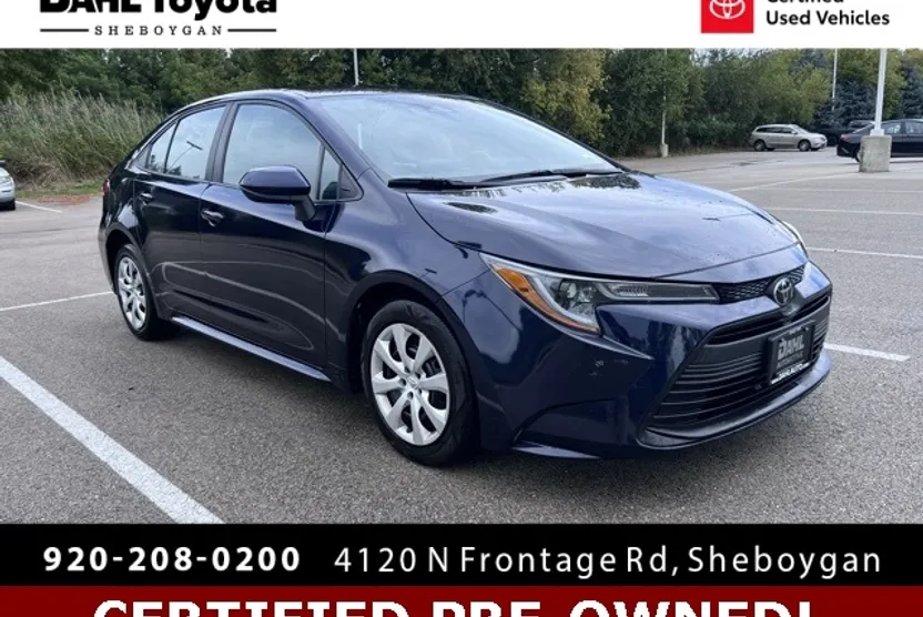2024 Toyota Corolla LE photo 1