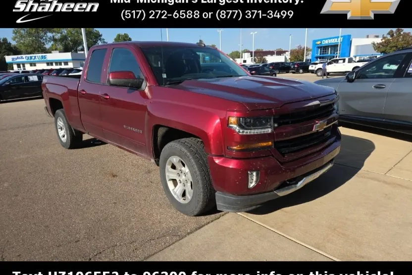 2017 Chevrolet Silverado 1500 LT photo 1