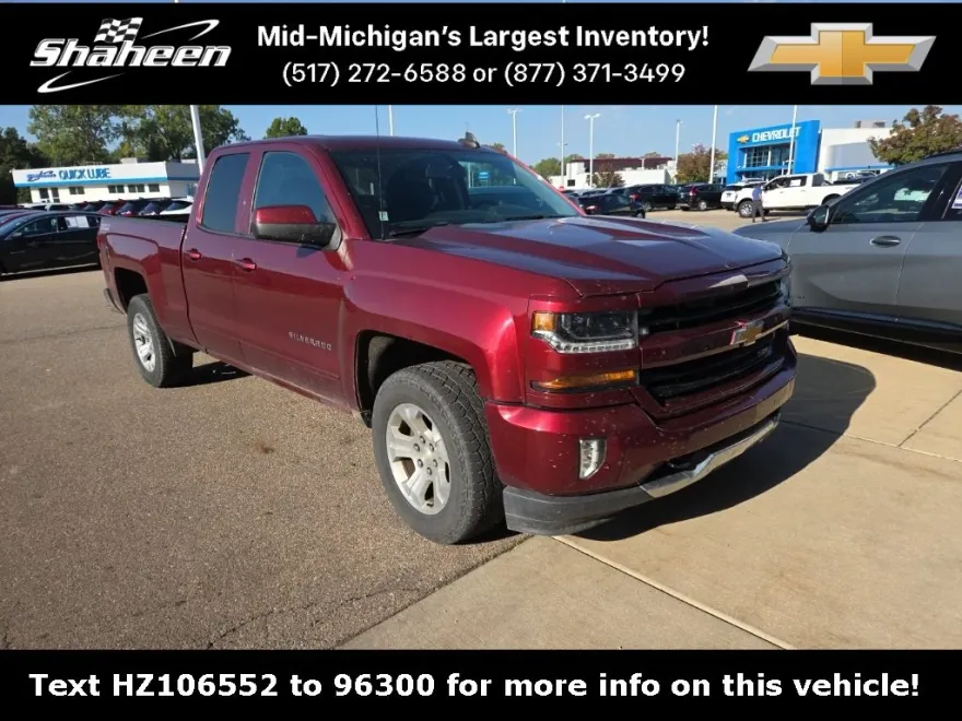 2017 Chevrolet Silverado 1500 LT photo 1