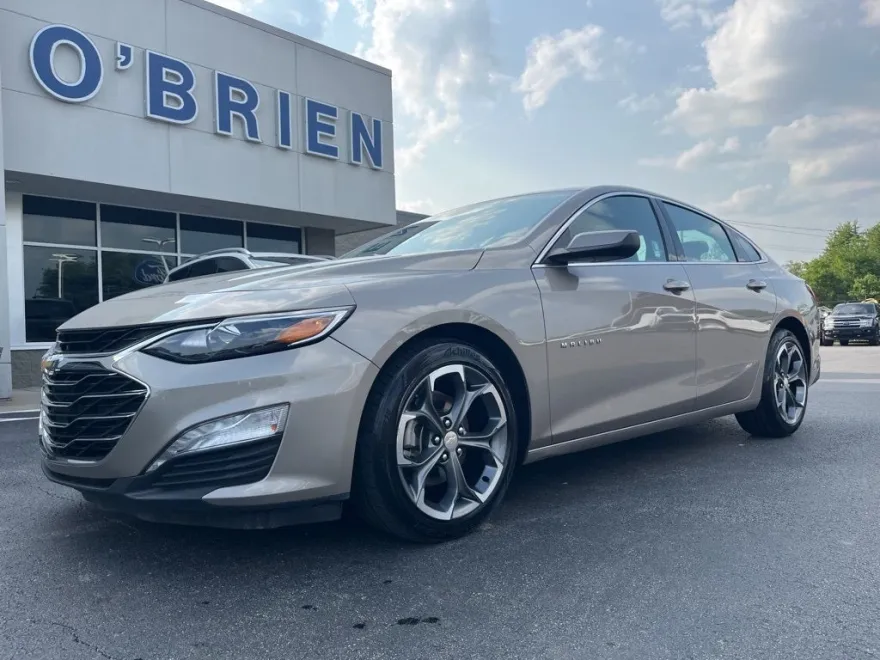 2023 Chevrolet Malibu 1LT photo 1