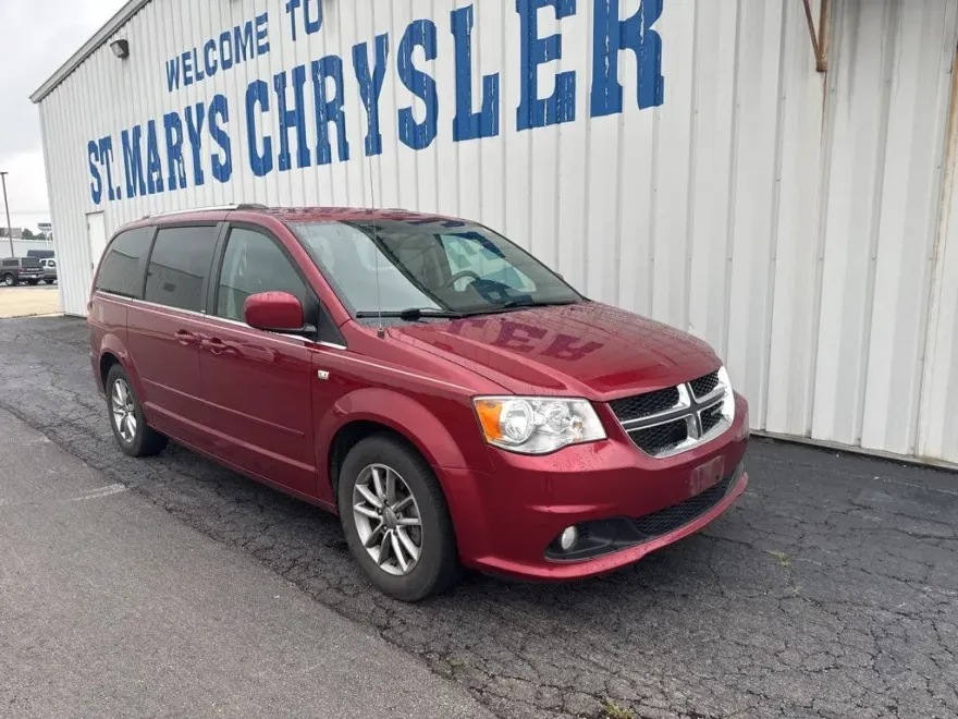 2014 Dodge Grand Caravan SXT photo 1