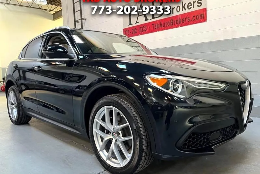 2019 Alfa Romeo Stelvio Ti photo 1