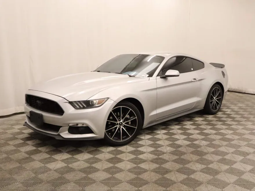 2016 Ford Mustang EcoBoost photo 1