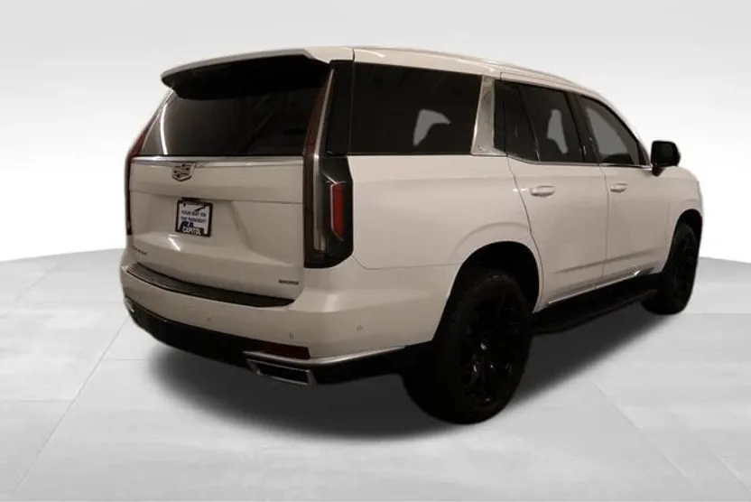 2022 Cadillac Escalade Premium Luxury photo 1