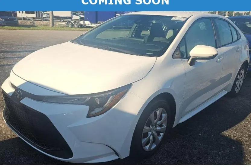 2020 Toyota Corolla LE photo 1