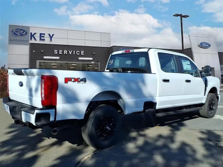 2026 Ford F-350 photo 1
