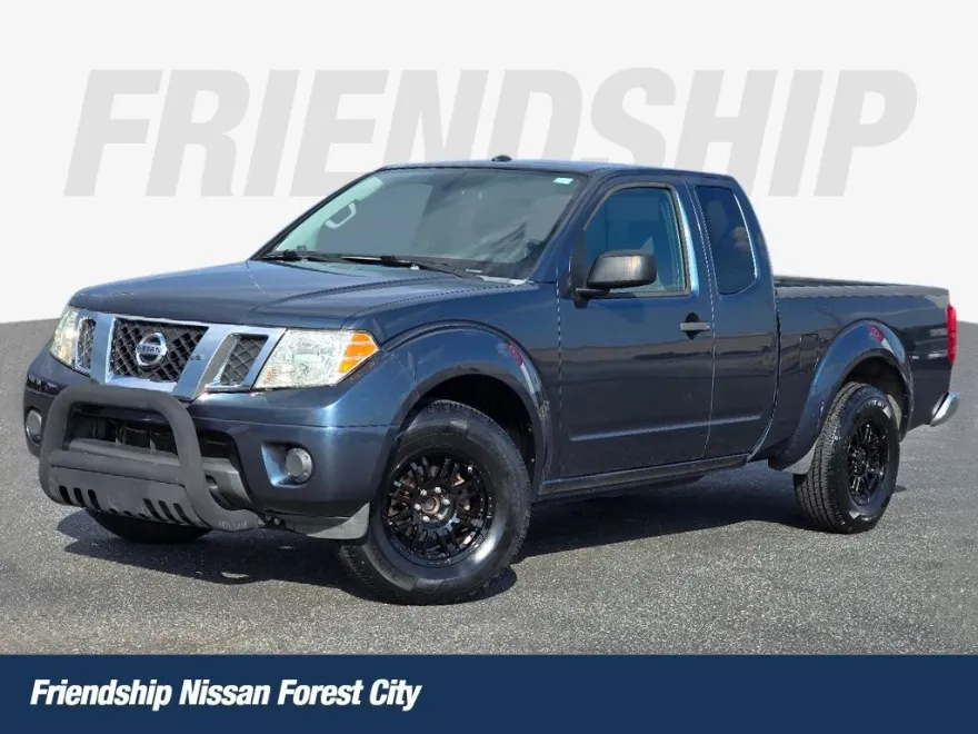 2013 Nissan Frontier SV photo 1